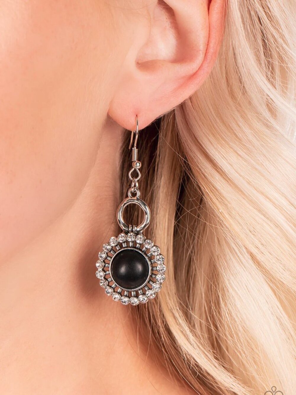 Paparazzi Jewelry Accessories - Mojave Mogul - Black Earrings - Vintage